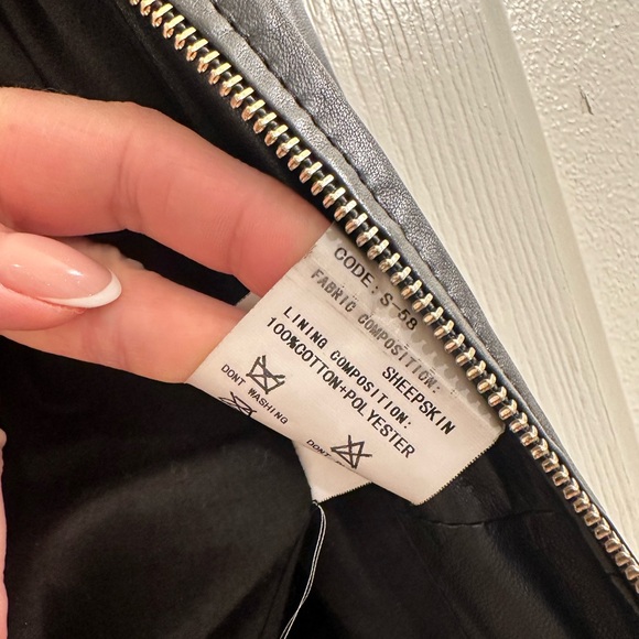 Leather jacket - Picture 5 of 5